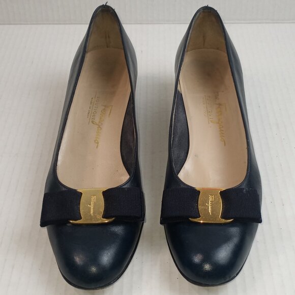 Salvatore Ferragamo Vara Ribbon Navy Blue Pumps